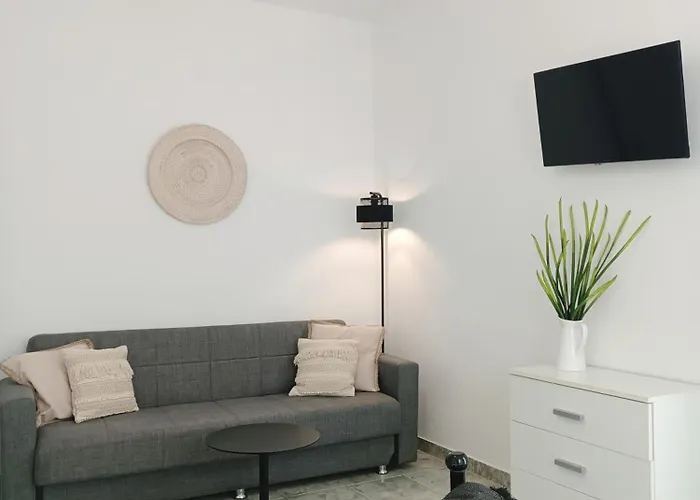 Apanema Paros Apartman *