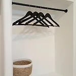 Apanema Paros * Naousa (Paros)