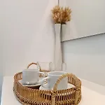 Apanema Paros *