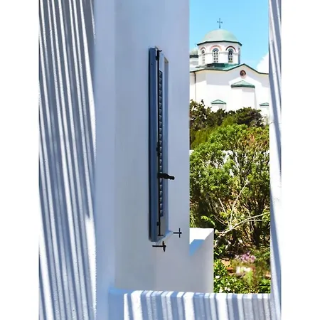 Apanema Paros Náoussa