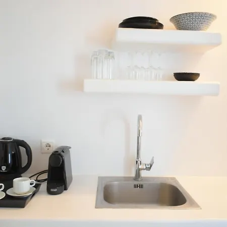 Apanema Paros Apartament Nausa