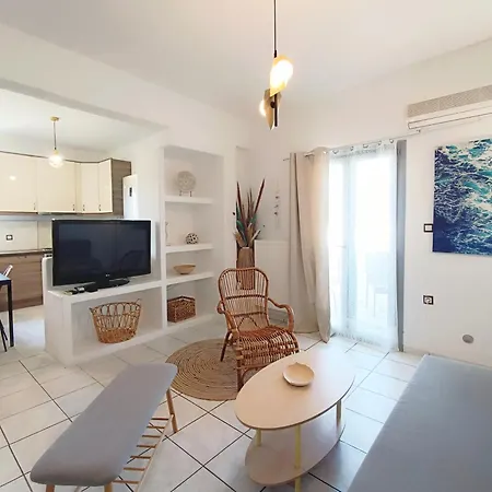 Apanema Paros Apartament *