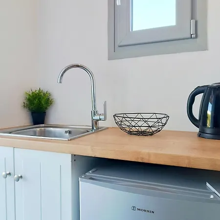 Apanema Paros * Náoussa